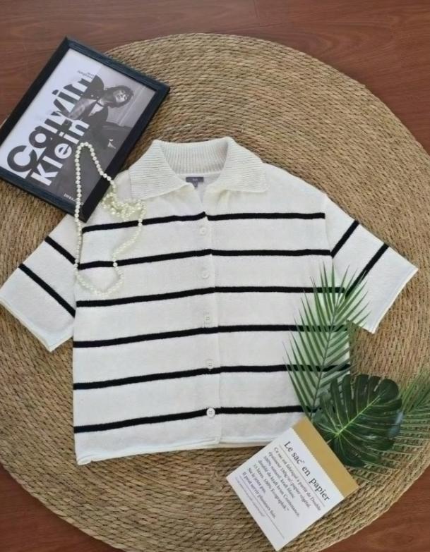 Women's 2025 Spring Summer Casual Fold-Down Short Sleeve Fashion Button Knitted Cardigan Sweater Navy Striped Sleeve Knitted Cardigan - Image 9